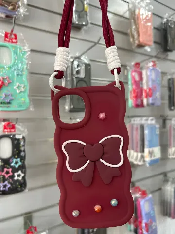 Forro silicona con correa Iphone 11